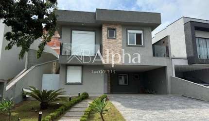 Casa para locação ou venda no Condomínio New Ville em Santana de Parnaíba - SP