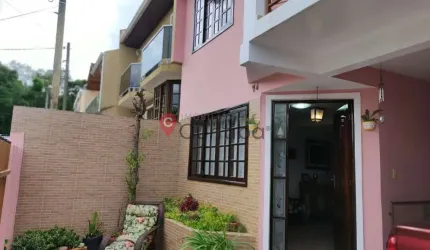 Casa com 3 quartos à venda na Lindamir Machado Krausa, 74, Loteamento Marinoni, Almirante Tamandaré por R$ 599.000