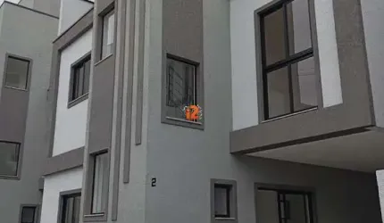 Casa com 3 quartos à venda na Rua Estanislau Krowinski, 63, Novo Mundo, Curitiba por R$ 650.000