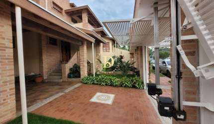 Casa - Internacional Park  - Guaratinguetá - 4 Dormitórios (2 Suítes) - 473m²