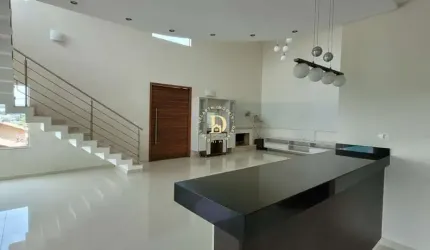 Casa - Condomínio Vale dos Lagos - Jacareí - SP - 3 Dormitórios (2 Suítes) - 305