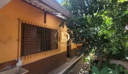 Casa - Santana - São José dos Campos - 2 Dormitórios - 112m² (Considerável o ter