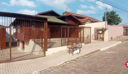 Casa para Venda - 193m², 4 dormitórios, 4 vagas - Desvio Rizzo