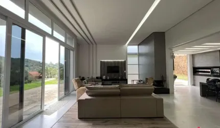 Casa com 3 quartos à venda na Estrada Municipal Vereador Vicente Menezes, 1481, Nossa Senhora da Saúde, Caxias do Sul por R$ 2.500.000