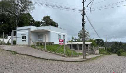 Casa com 2 quartos à venda na Rua Plinio Antonio Sperandio, 332, São Luiz, Caxias do Sul por R$ 580.000