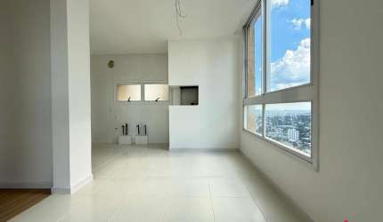 Apartamento para Venda - 110.32m², 3 dormitórios, sendo 1 suites, 2 vagas - Cristo Redentor