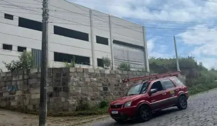 Barracão / Galpão / Depósito à venda na Victore Rizzotto, 302, Santa Catarina, Caxias do Sul por R$ 1.800.000
