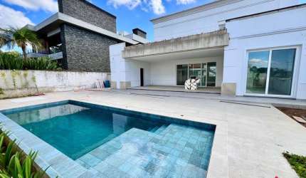 Casa em Condominio para Venda - 417m², 3 dormitórios, sendo 3 suites, 3 vagas - Nossa Senhora da Saú