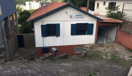 Casa para Venda - 100m², 3 dormitórios, 1 vaga - Universitário
