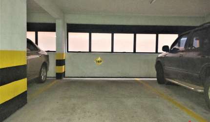 Box / Garagem Central