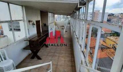 Sobrado residencial e comercial em Santa Rosália
