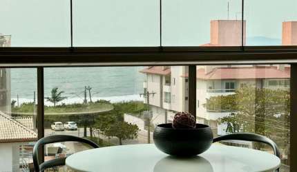 Apartamento com 3 quartos à venda na Avenida Caravelas, 439, Armaçao da Piedade, Governador Celso Ramos por R$ 1.698.000