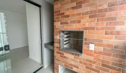 APARTAMENTO MODERNO COM 2 QUARTOS, SENDO 2 SUÍTES, 1 VAGA DE GARAGEM NO BAIRRO BALNEÁRIO EM FLORIANÓPOLIS/SC.