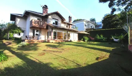 Casa em condomínio fechado com 4 quartos à venda na Rua Theodoro Makiolka, 1060, Santa Cândida, Curitiba por R$ 2.500.000