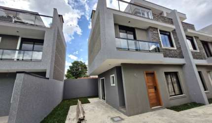 TRIPLEX  EM CONDOMÍNIO JARDIM DAS AMÉRICAS