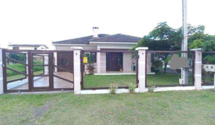 Casa 03 Dorm à venda no Bairro ARROIO TEIXEIRA com 125 m² de área privativa - 2 vagas de garagem