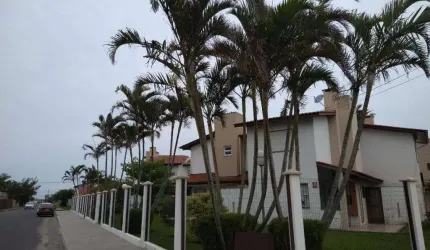 Sobrado 02 Dorm à venda no Bairro CAPÃO NOVO - 2 vagas de garagem