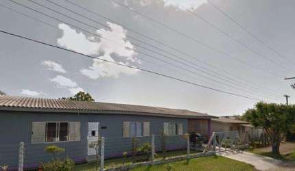 Casa 04 Dorm à venda no Bairro CAPÃO NOVO - 2 vagas de garagem