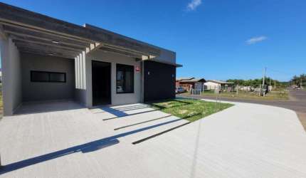 Casa 03 Dorm à venda no Bairro CAPÃO NOVO com 93 m² de área privativa - 1 vaga de garagem