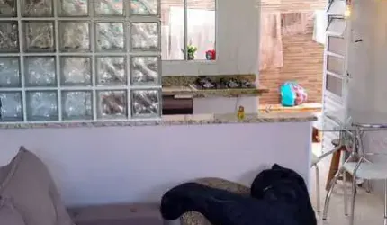 Casa térrea mobiliada para venda 2 dormitórios em Világio na Vila Brasileira.