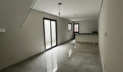 Sobrado novo para venda com 3 dormitórios na Vila Suíssa em César de Souza.