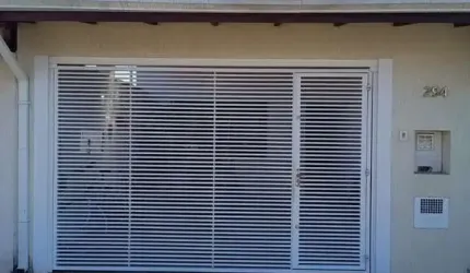 Casa para venda com 3 dormitórios no Jardim Rubi em condomínio fechado