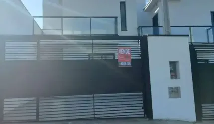 Sobrado novo para venda com 3 dormitórios em César de Souza Mogi das Cruzes.