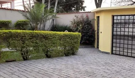 Casa térrea a venda com 3 dormitórios na Vila Lavínia em Mogi das Cruzes