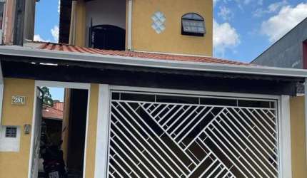 Sobrado novo à venda com 3 dormitórios no residencial Colinas em César de Souza