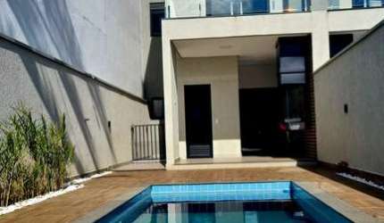 Sobrado para venda com 3 dormitórios e piscina na Vila Suissa em Mogi das Cruzes