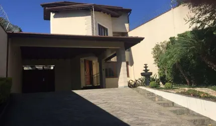 Sobrado com 4 dormitórios com terreno de 500m para venda em Braz Cubas.