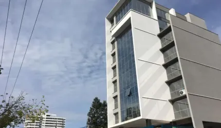 Sala comercial à venda na Rua Sinimbu, 744, Lurdes, Caxias do Sul por R$ 270.000