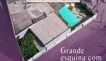 Oportunidade com área de grande esquina em Ponta Negra
