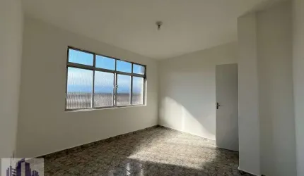 Apartamento na Av. Antônio Emmerich 3 quartos