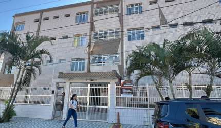 Kit net pé na areia no maracanã 50 metros da praia