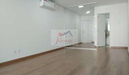 Sala comercial com 59,55m²  pronta para trabalhar