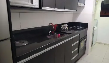 Apartamento com 2 Dormitórios sendo uma Suíte e sacada com churrasqueira
