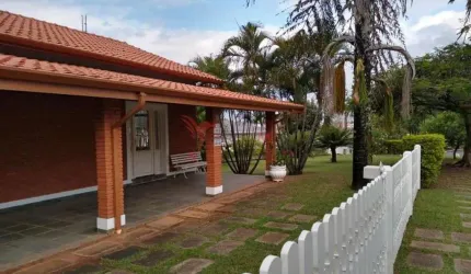 Vendo lindíssima Casa em São Pedro - SP