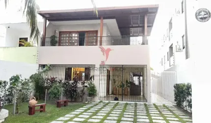 CASA NO BESSA com área gourmet,piscina, terraço.- R$ 1.200.000,00