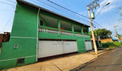 Vendo Excelente Casa com Edícula, abaixo do valor de mercado