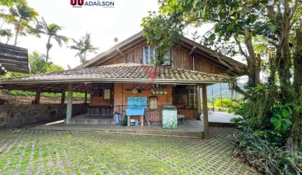 Sobre chácara com 6.000 m² à venda em Camboriú - SC Brasil