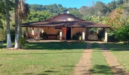 Chácara com quase 5 Alqueires, Pastagem, dois lagos, capela,no bairro Rio do Peixe