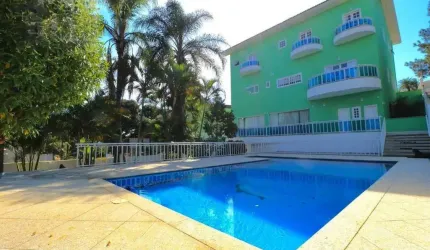 Casa Alto Padrão à Venda - Tremembé (8 dormitórios, com elevador)