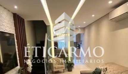 Casa com 3 quartos à venda na Rua Clodomiro Carneiro, 19, Vila Nhocune, São Paulo por R$ 740.000