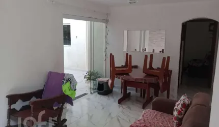 Casa com 2 quartos à venda na Rua Pirajá, 641, Água Rasa, São Paulo por R$ 430.000