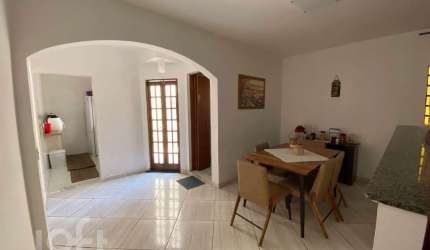Casa com 3 quartos à venda na Rua Capitania de Itamaracá, 677, Itaquera, São Paulo por R$ 750.000