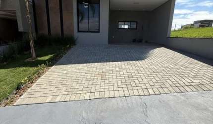 Casa com 3 dormitórios à venda, 144m² por R$ 883.000,00 - Condomínio Reserva Ipa