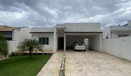 Casa com 3 dormitórios a venda, 360 m por R$ 920.000.00 - Condomínio Villa Veron