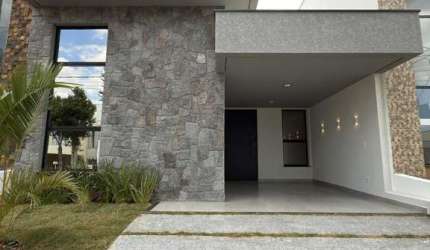 Casa com 3 suítes à venda, 110 m² por R$ 845.000,00 - Condomínio Terras de São F