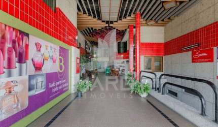 Sala comercial para alugar na Avenida Wenceslau Escobar, 2823, Tristeza, Porto Alegre por R$ 800